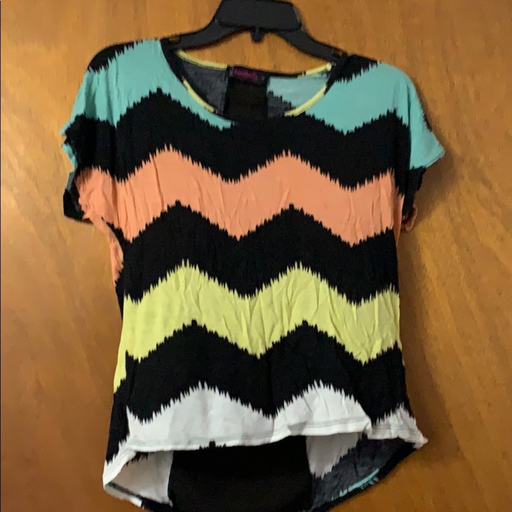 Chevron Top